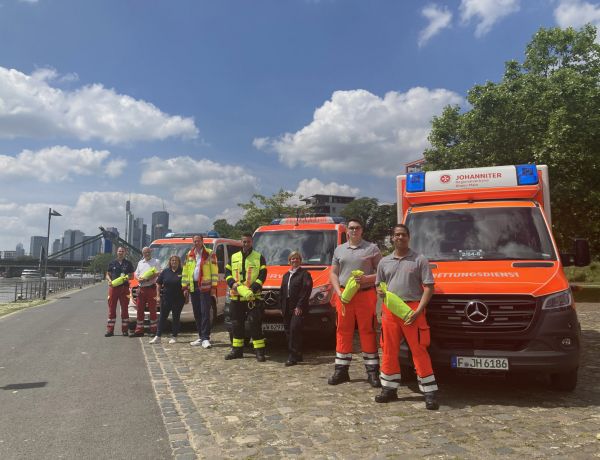 Rettungswagen zur Wasserrettung