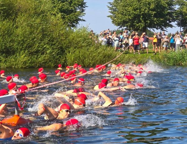 Schwimmer Mattis Jona Hansen vom TC FIKO Rostock
