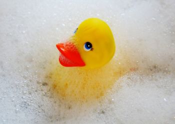 Kinder die Angst vor dem Wasser nehmen
